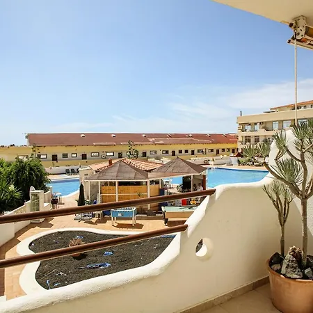 Апартаменты Cozy 1 Bedroom Flat With Pool In Playa Paraiso, Marina Palace 425 Адехе